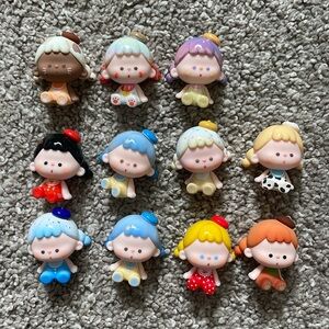 AMLLS x Vuuyoo Series Mini Beans Figures, 11 pieces